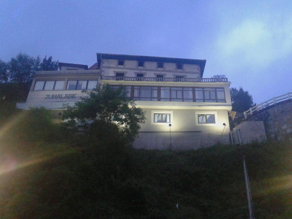 Hotel Zumalabe Mutriku Extérieur photo
